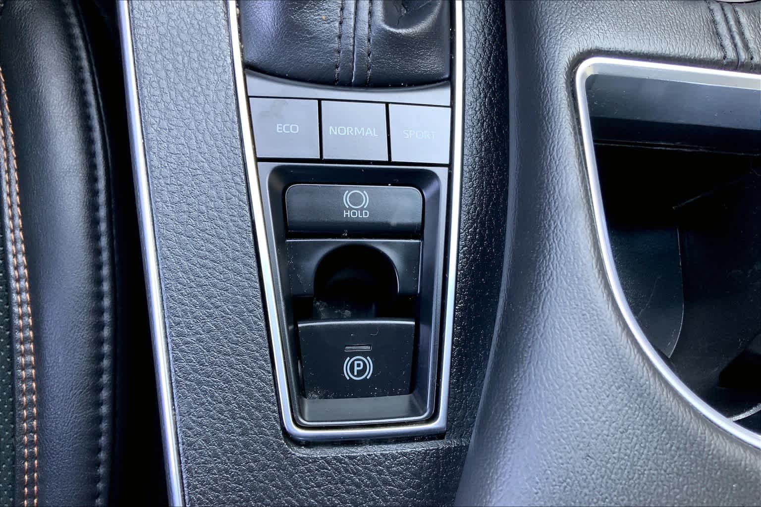 Used 2019  Toyota XSE image 34