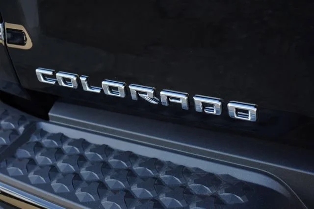 2026 Chevrolet Colorado ZR2 - Photo 13