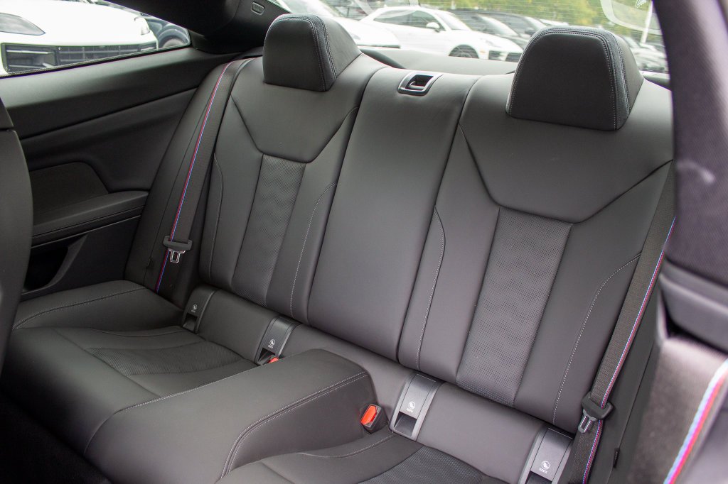 Used 2026 Tanzanite Blue II Metallic BMW Competition image 21