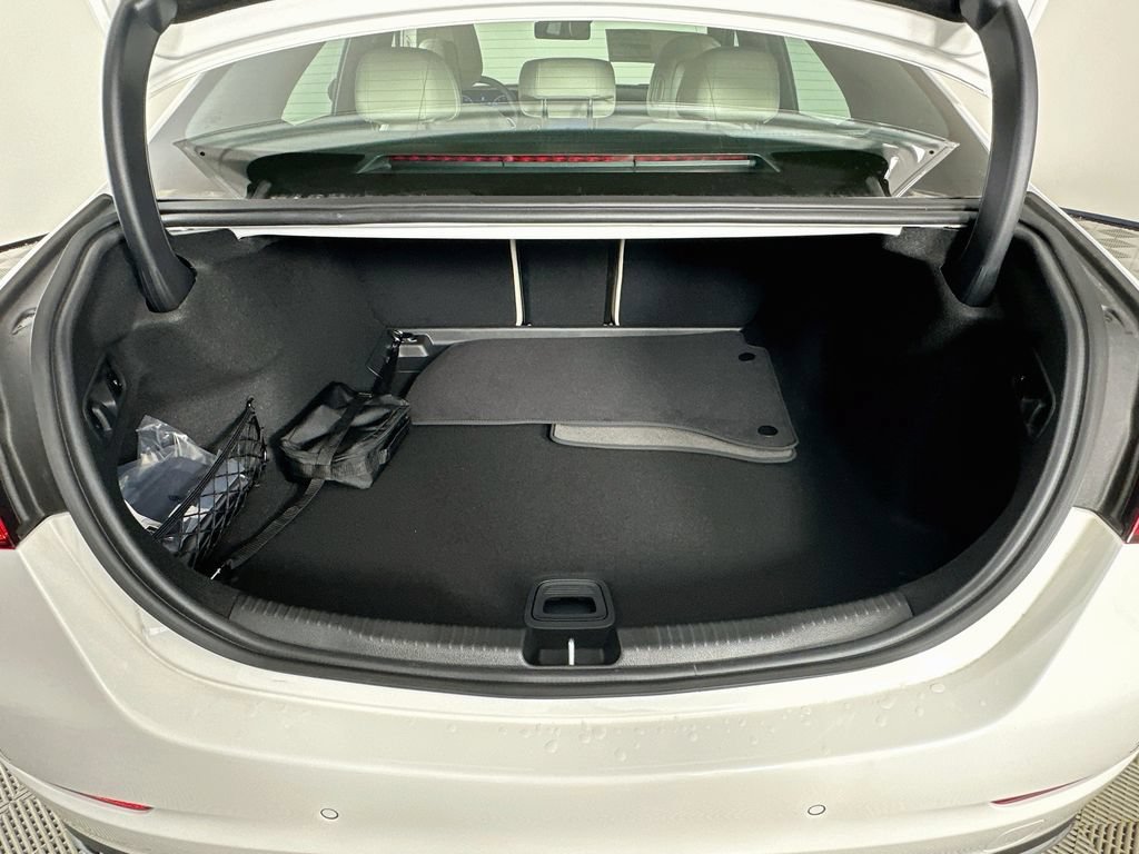New 2026 Polar White Mercedes-Benz C 300 image 62