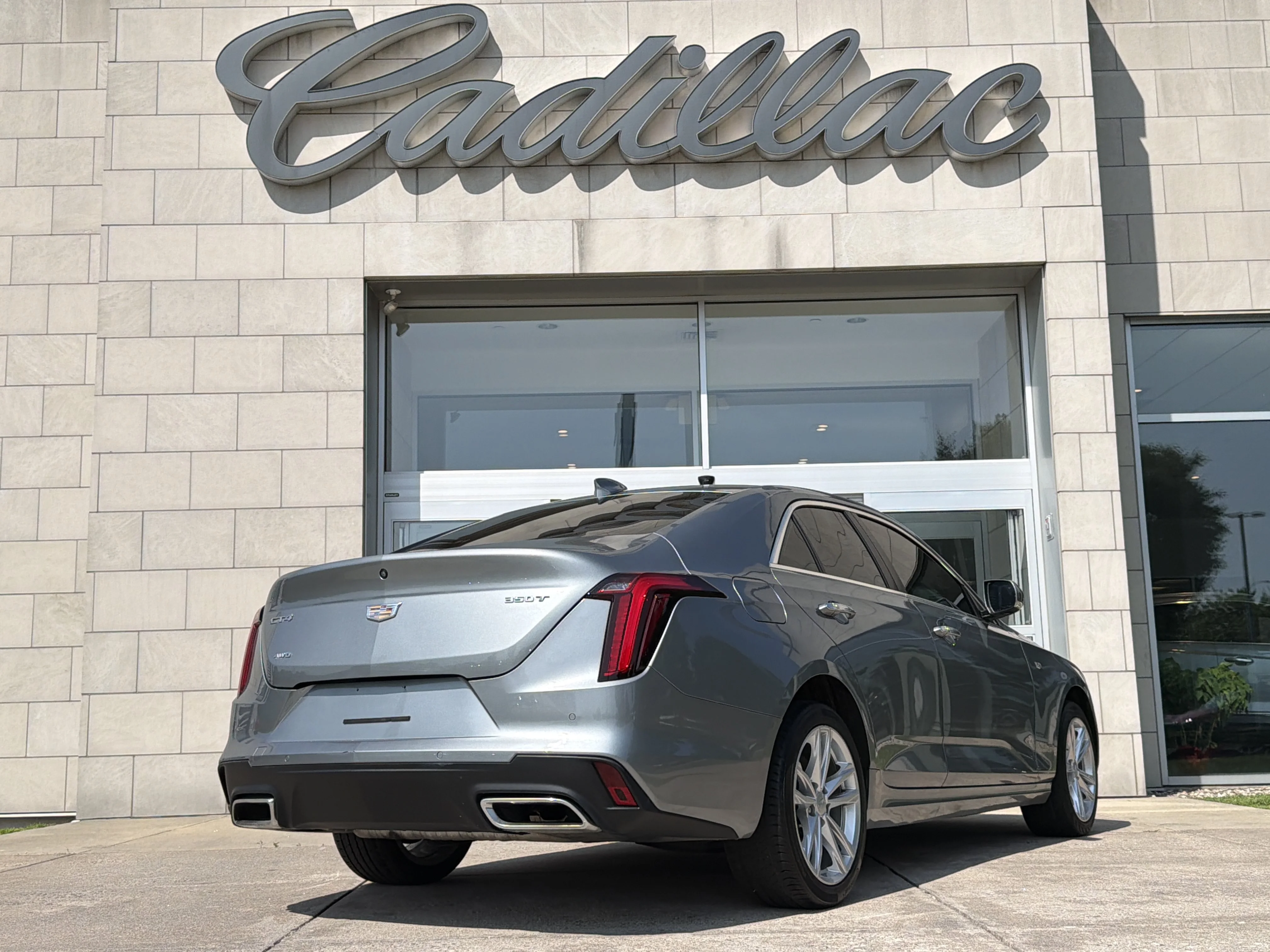 Used 2023 Argent Silver Metallic Cadillac Luxury image 4