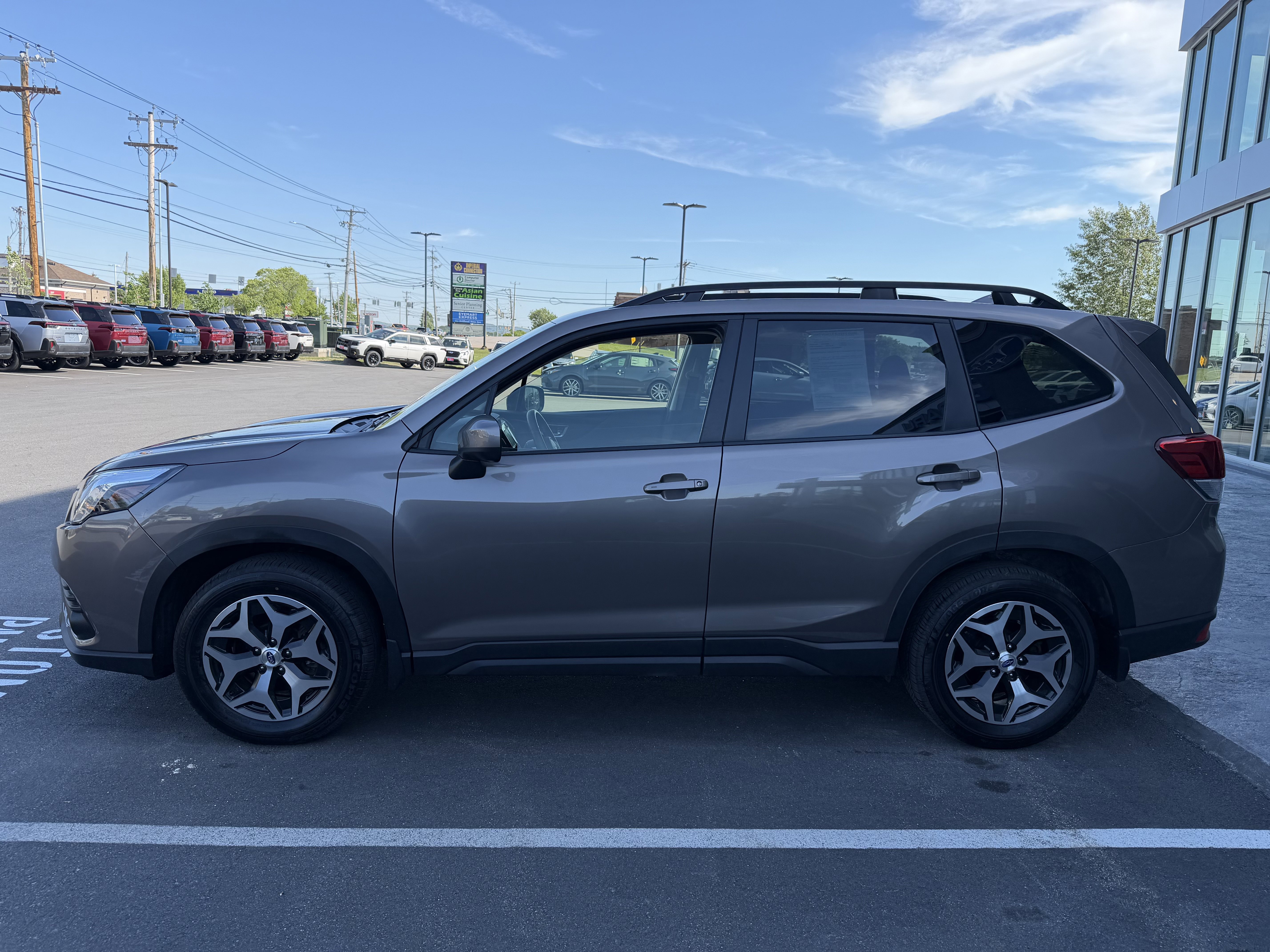 Used 2023 Brilliant Bronze Metallic Subaru Premium image 2