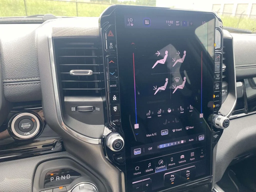 New 2026 Diamond Black Crystal Pearl-Coat Exterior Paint RAM Laramie image 18