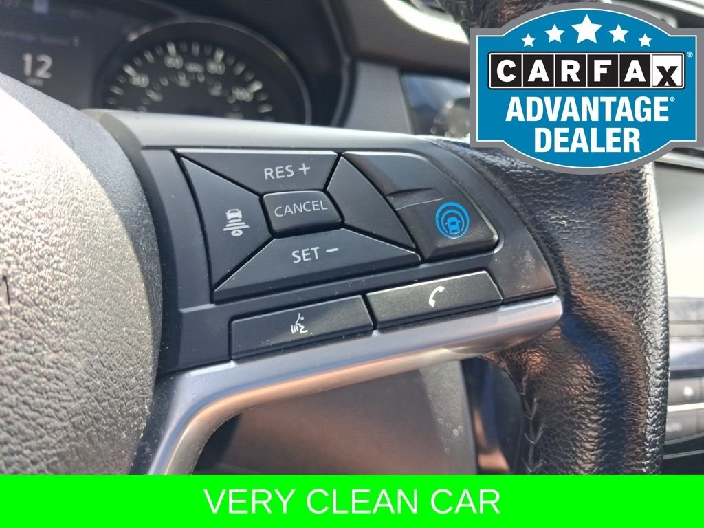 Used 2020 Red Nissan SL image 29