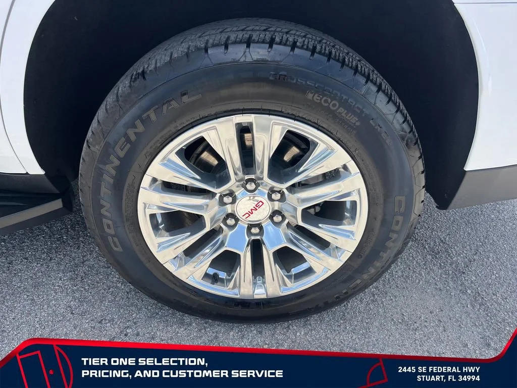 Used 2025 Summit White GMC Denali image 9