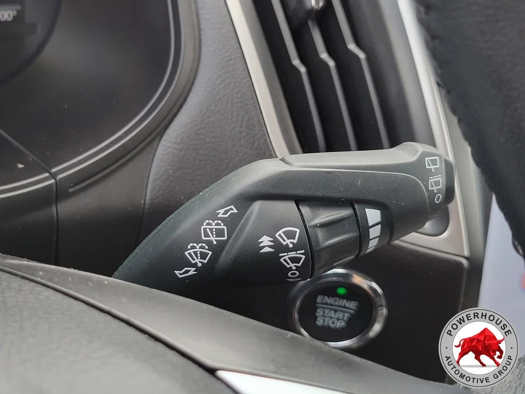 Used 2024 Gray Ford SEL image 31