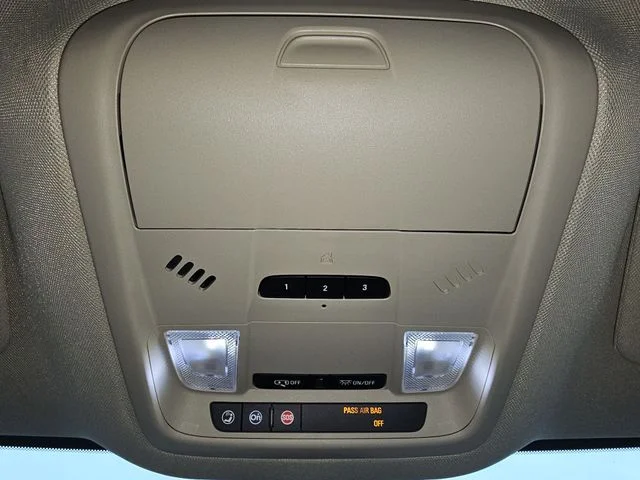 Used 2019 White Buick Premium Group image 21