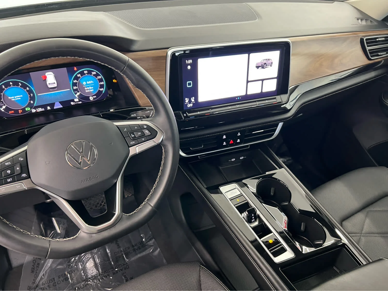 2025 Volkswagen Atlas SEL Premium R-Line - Photo 20