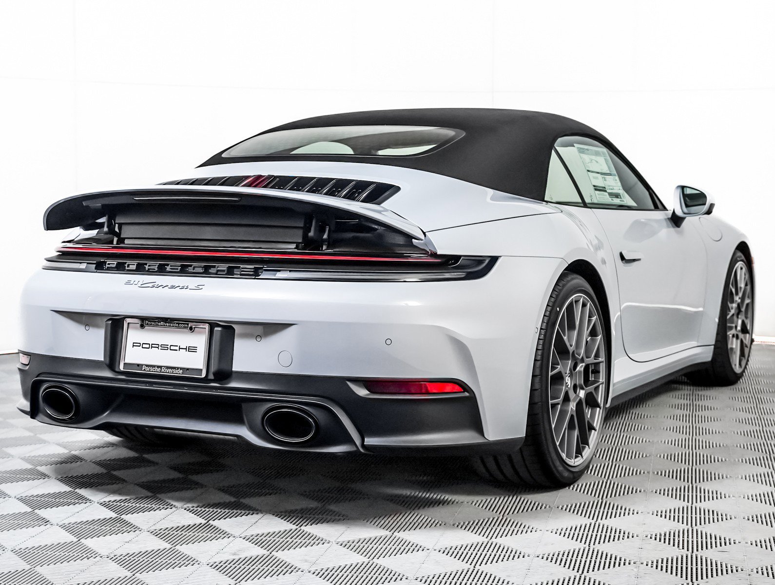 New 2026 ICE GREY Porsche Carrera S Cabriolet image 10