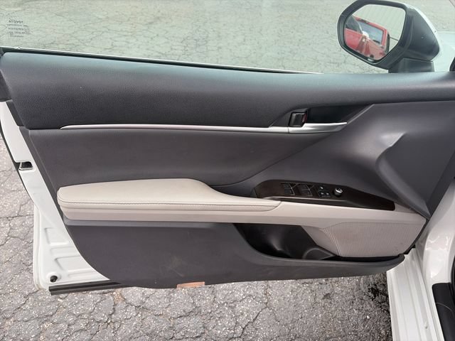 Used 2022 Gray Toyota Hybrid XSE image 10