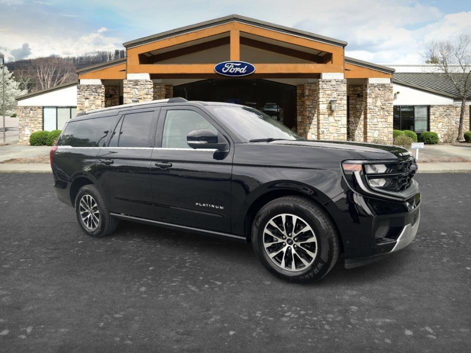 Used 2025 Black Metallic Ford Platinum image 3