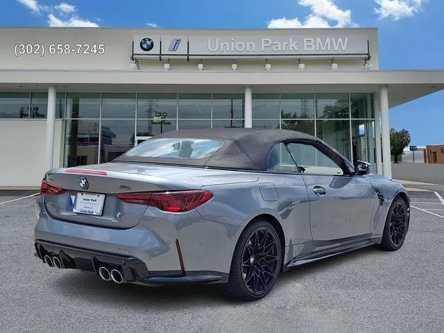 Used 2025 Skyscraper Grey Metallic BMW Competition image 4