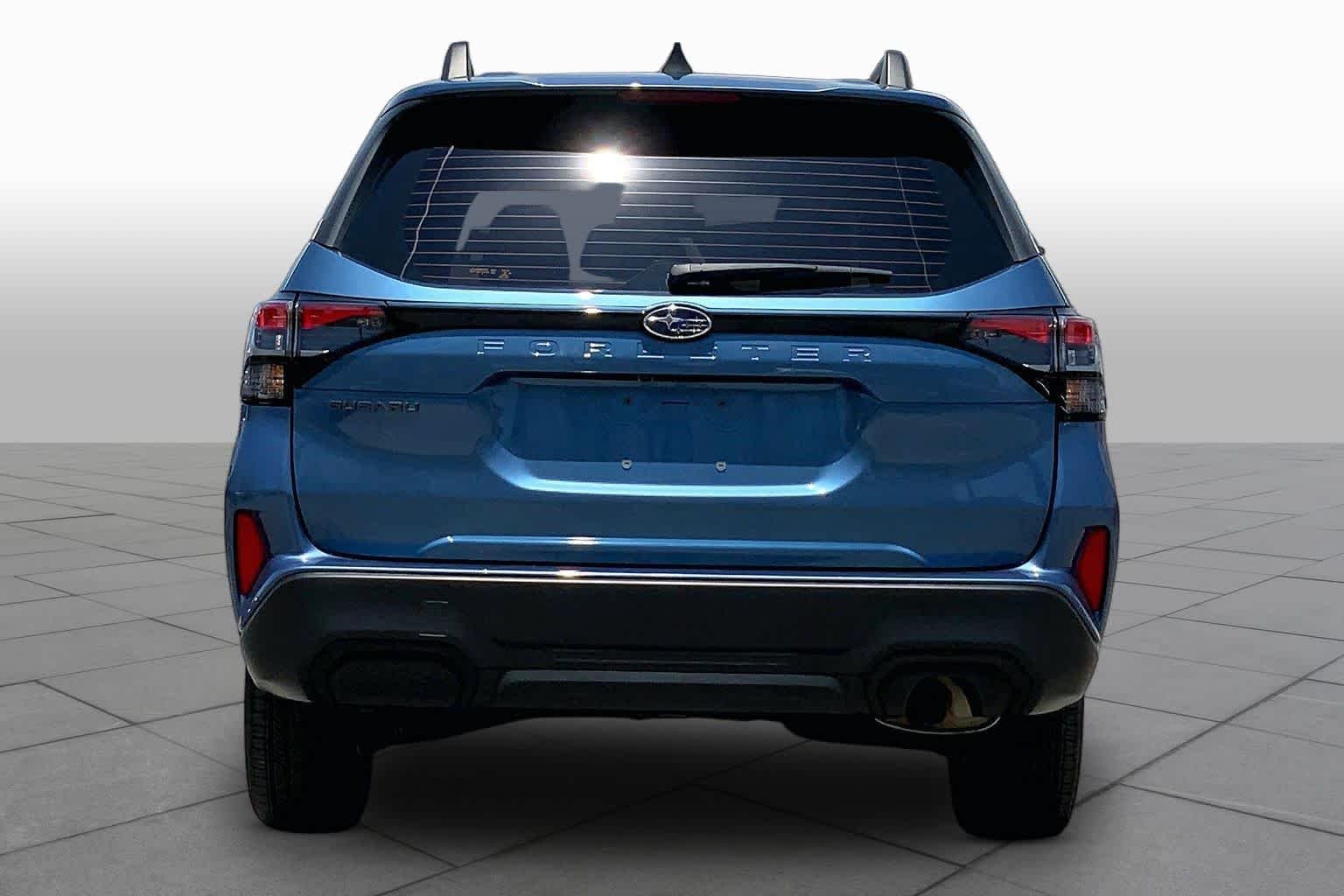 Certified Used 2025 Horizon Blue Pearl Subaru  image 5
