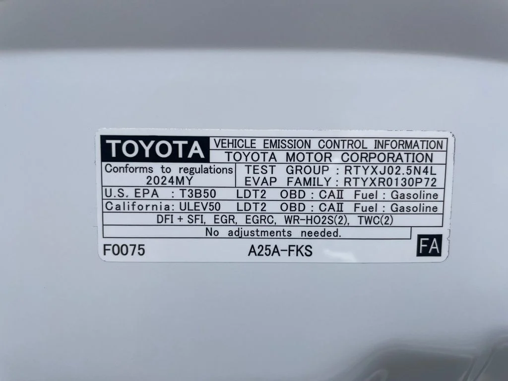 Used 2024 Ice Toyota Adventure image 39