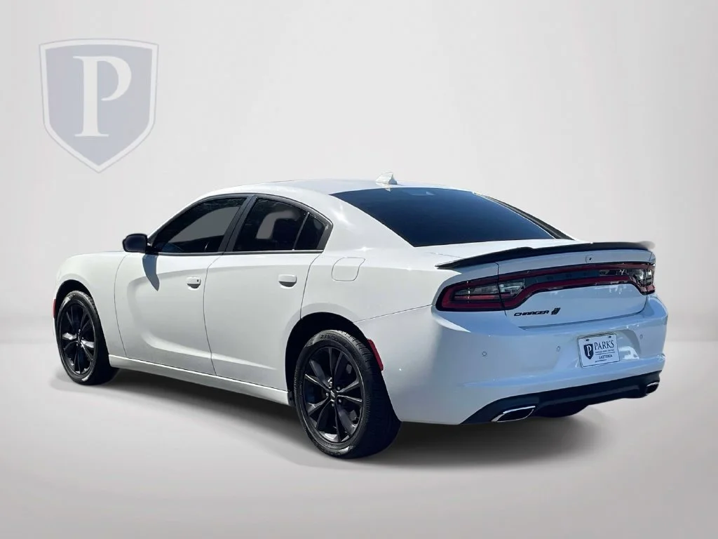 Used 2021 White Dodge SXT image 6
