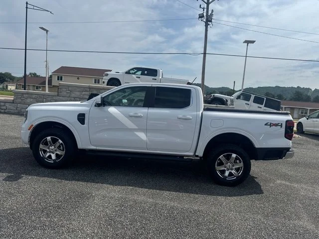Used 2025 Oxford White Ford Lariat image 2