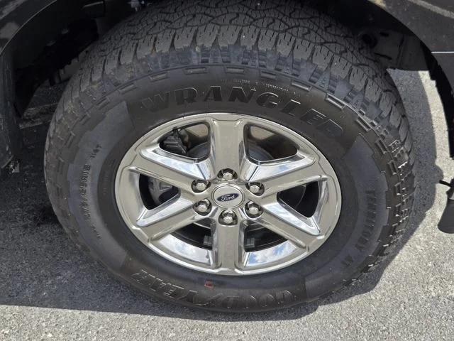 Used 2024 Black Ford XLT image 21
