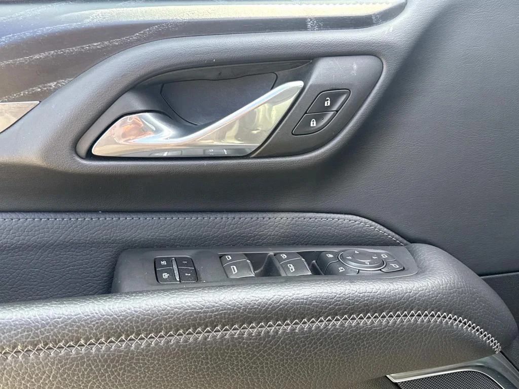 Used 2024 Silver GMC Denali image 26