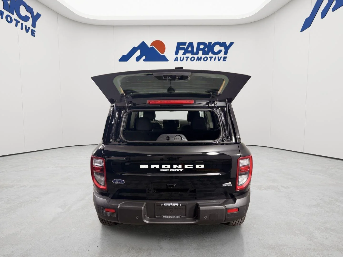 Used 2025 Shadow Black Ford Big Bend image 5