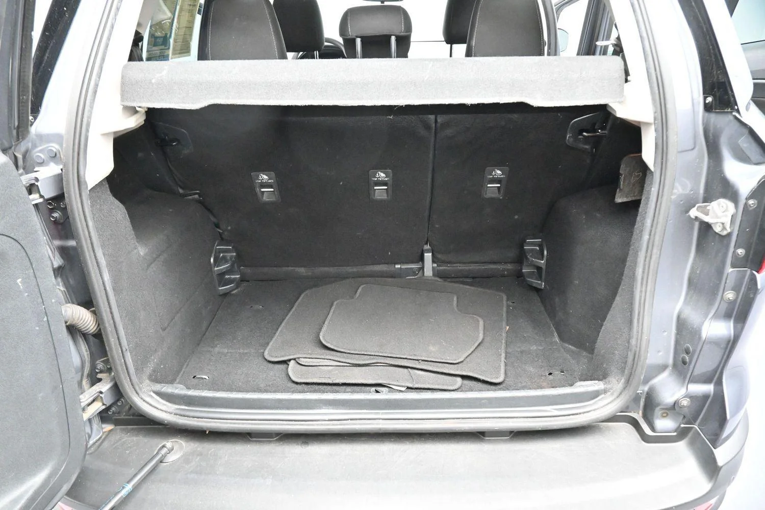 Used 2021 Smoke Ford SE image 9