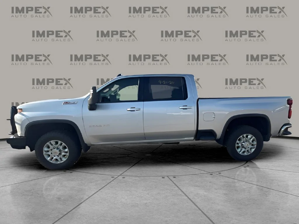 Used 2022 Silver Chevrolet LT image 2