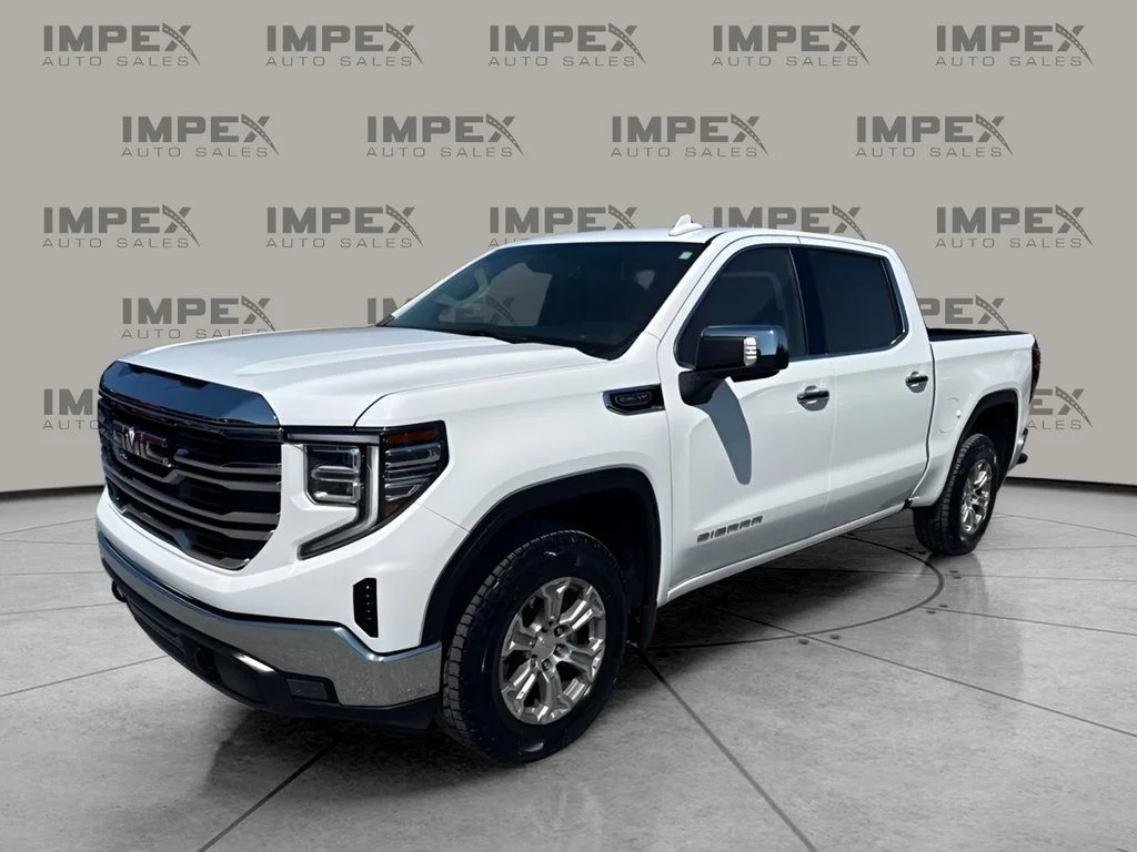 Used 2025 White GMC SLT image 1