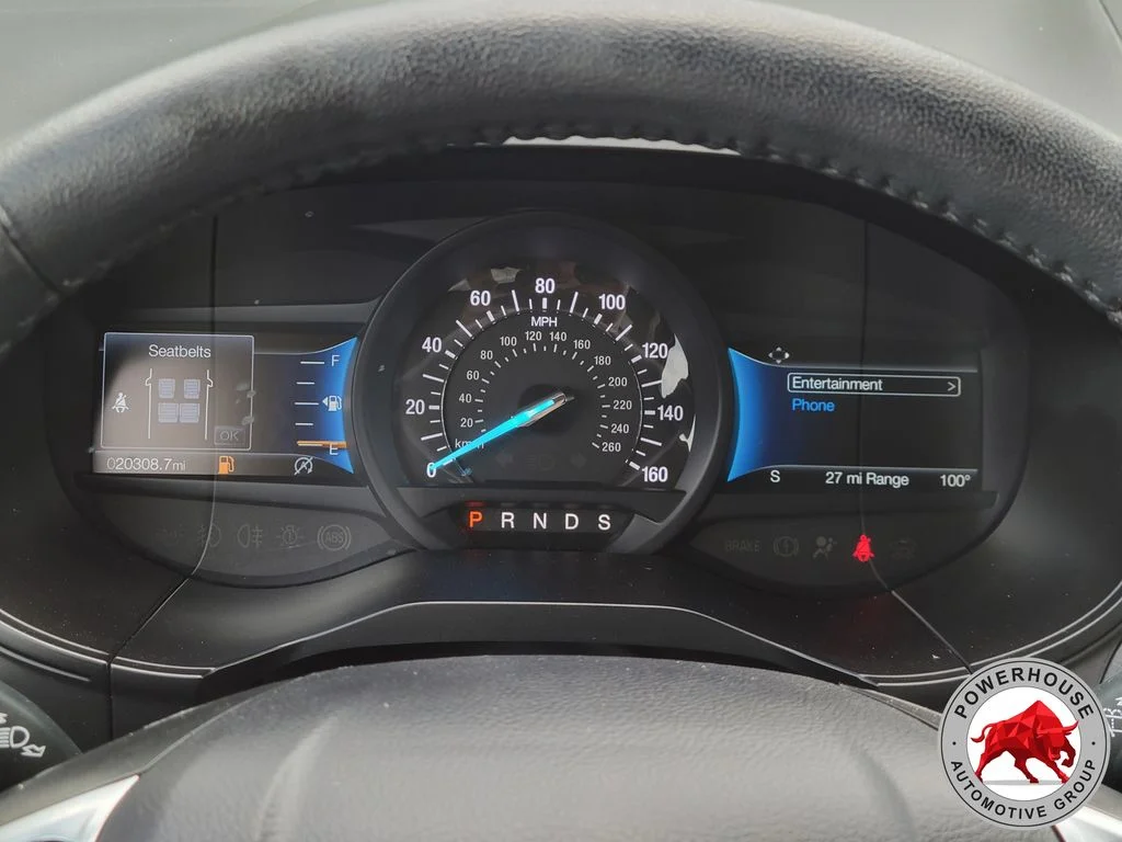 Used 2024 Gray Ford SEL image 33