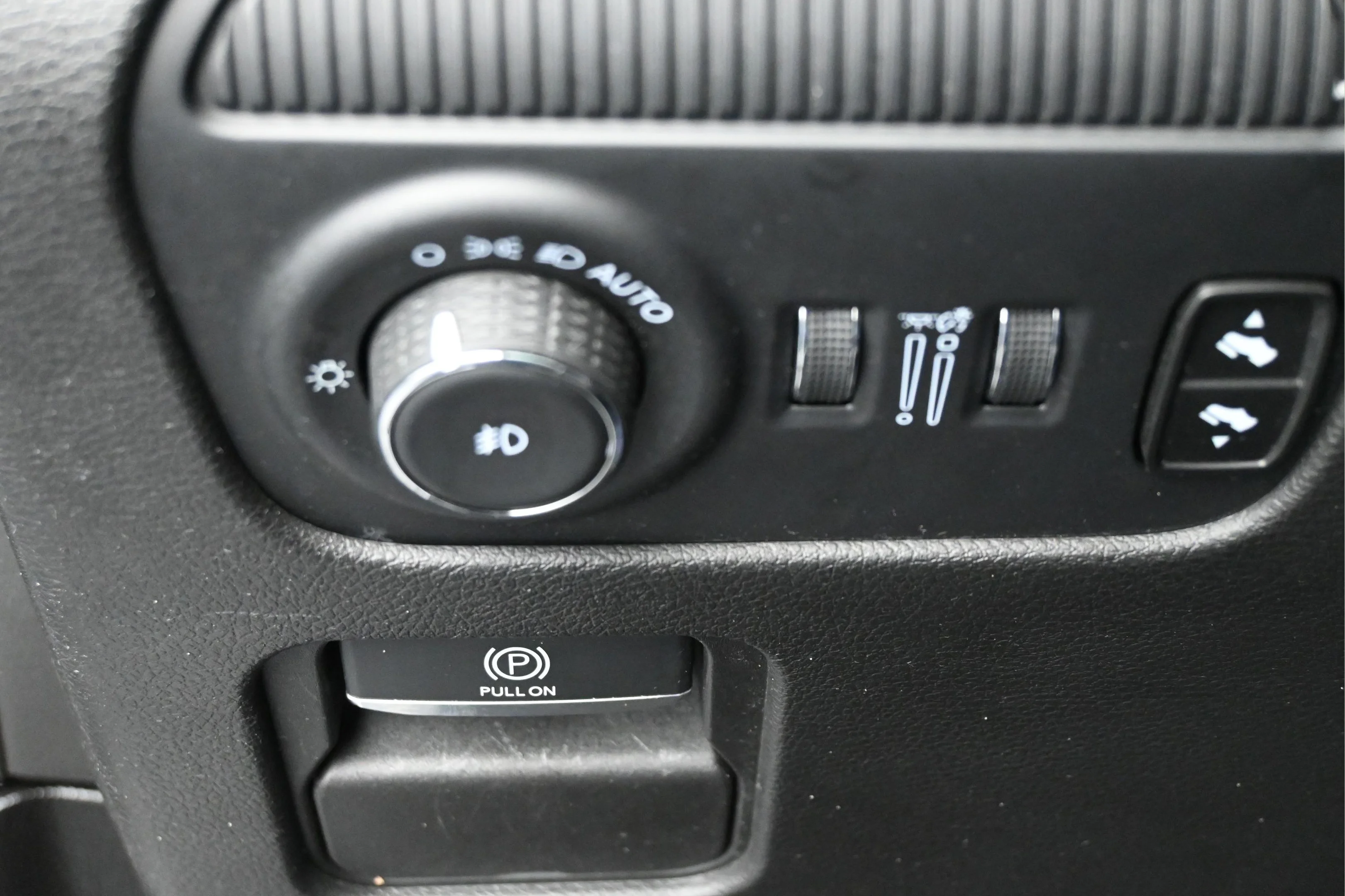 Used 2024 Silver Zynith Jeep Series II image 20
