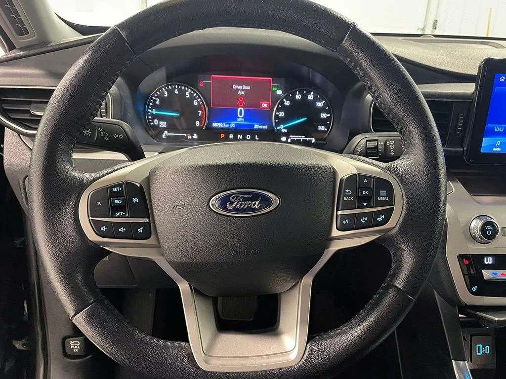Used 2021 Black Ford XLT image 38