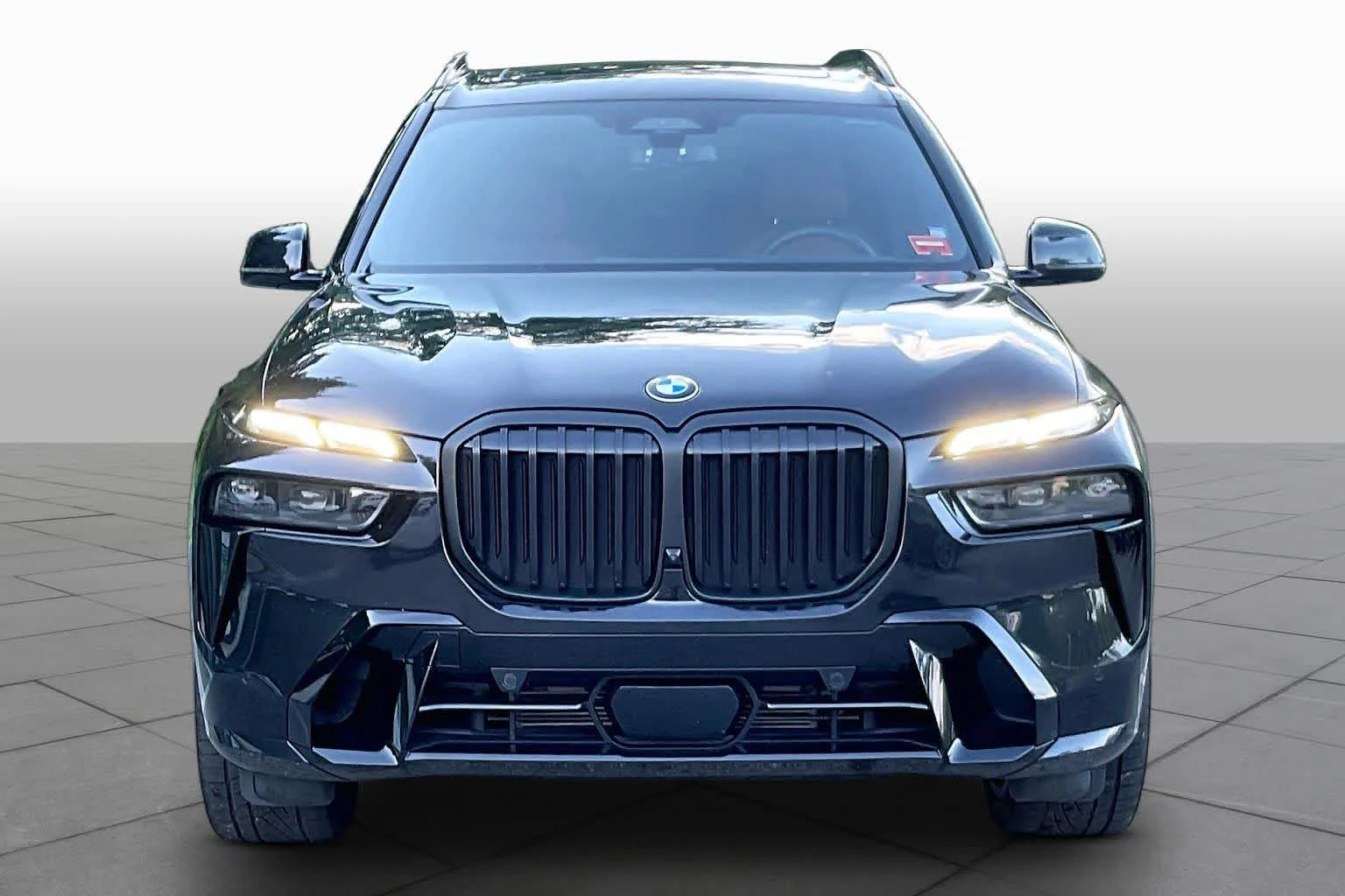 Used 2023 Black Sapphire Metallic BMW xDrive40i image 3