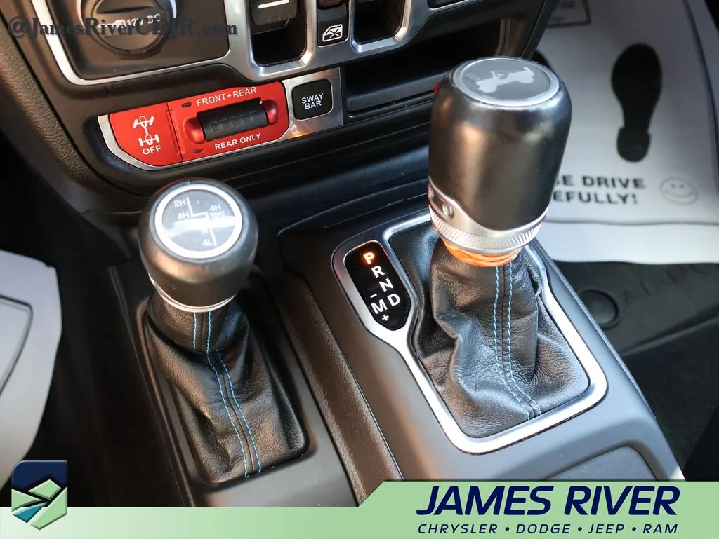 Used 2023 White Jeep Rubicon 4xe image 37