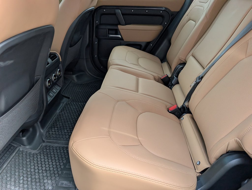 New 2026 Carpathian Grey Land Rover X-Dynamic SE image 25