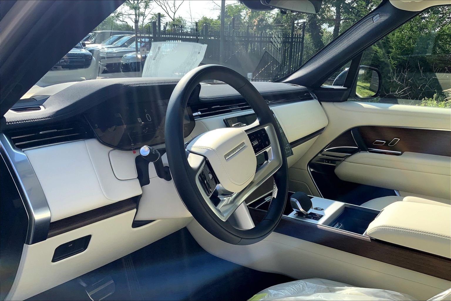 New 2026 Batumi Gold Land Rover SE image 7