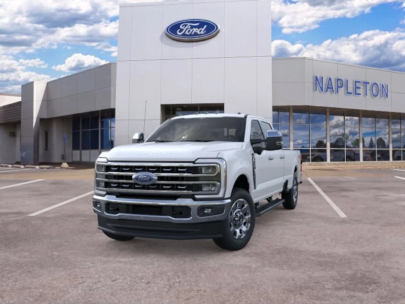 New 2026 Star White Metallic Tri-Coat Ford F-250® Lariat® image 2