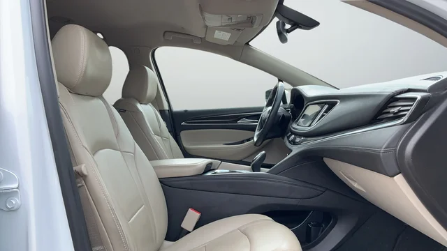 Used 2018 White Buick Essence image 24