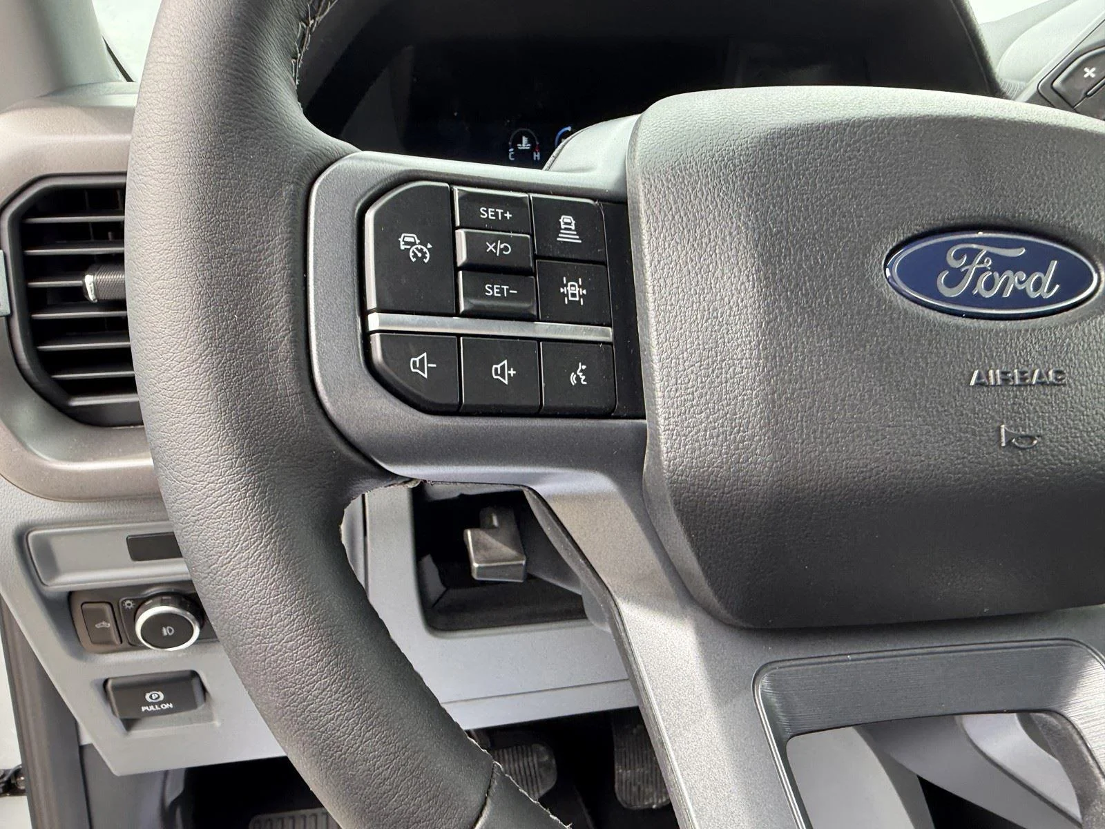 New 2026 Avalanche Ford XLT image 18