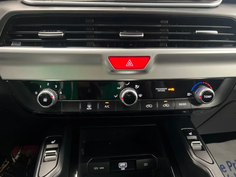 Used 2020 Silver Kia S image 25
