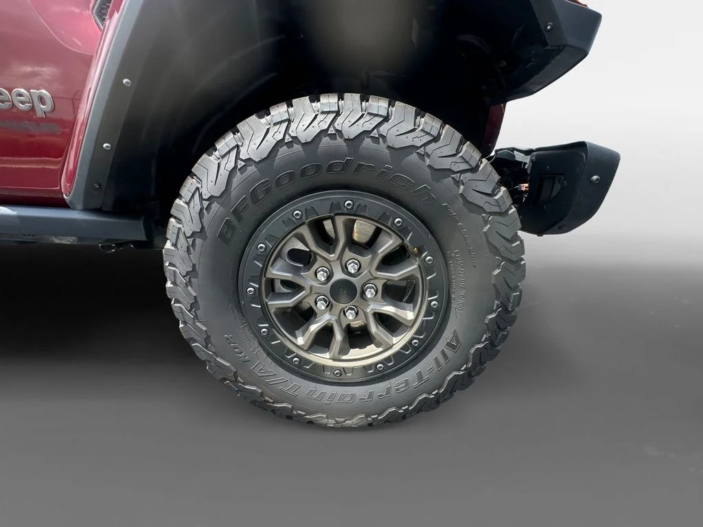 Used 2022 Red Jeep Unlimited Rubicon 392 image 16