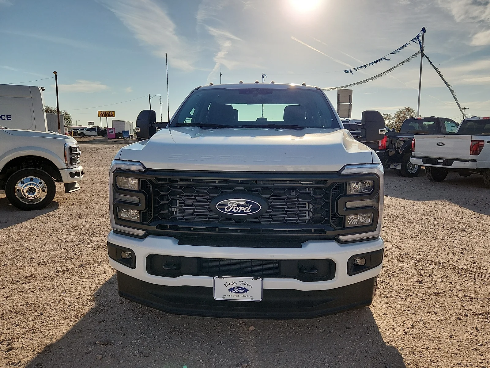 New 2027 Oxford White Ford XL image 2