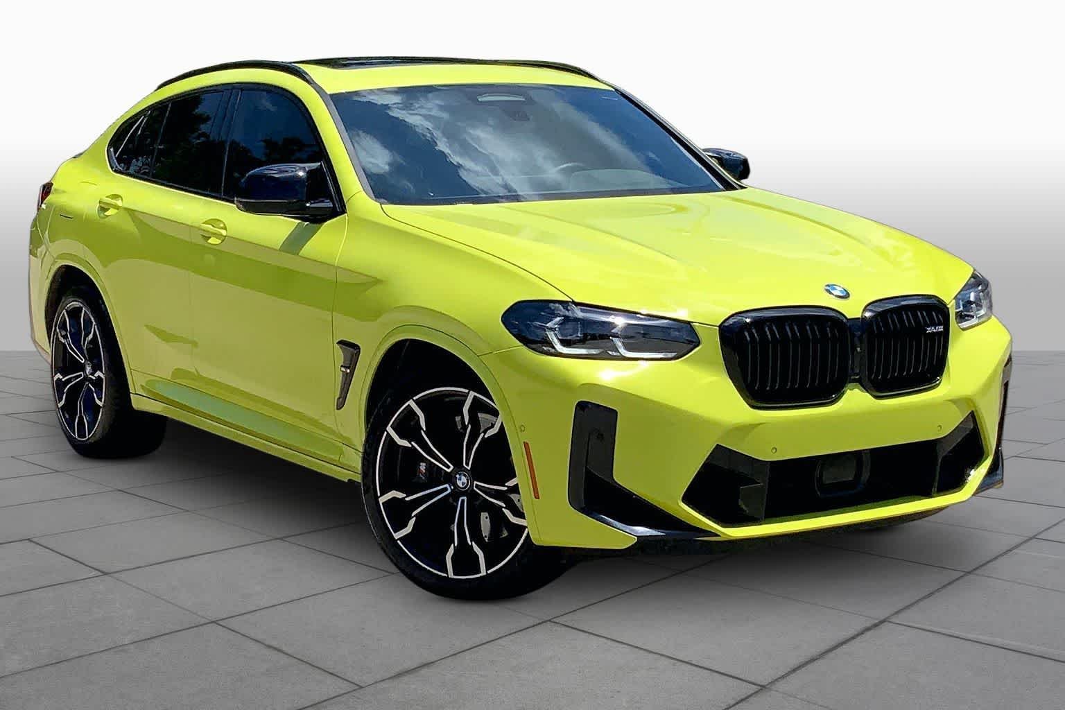 Used 2024 Sao Paulo Yellow BMW  image 3