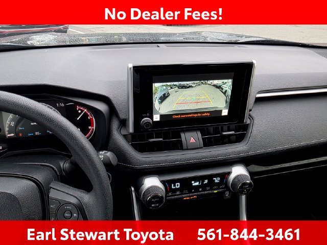 Used 2025  Toyota XLE image 8
