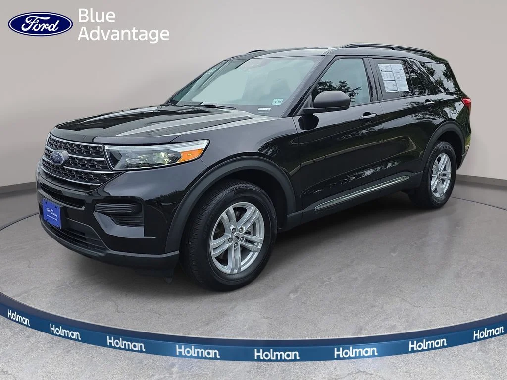2023 Ford Explorer XLT 4WD's photo
