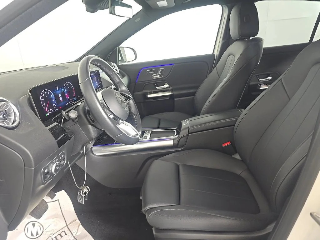 Used 2025 White Mercedes-Benz GLA 250 image 7