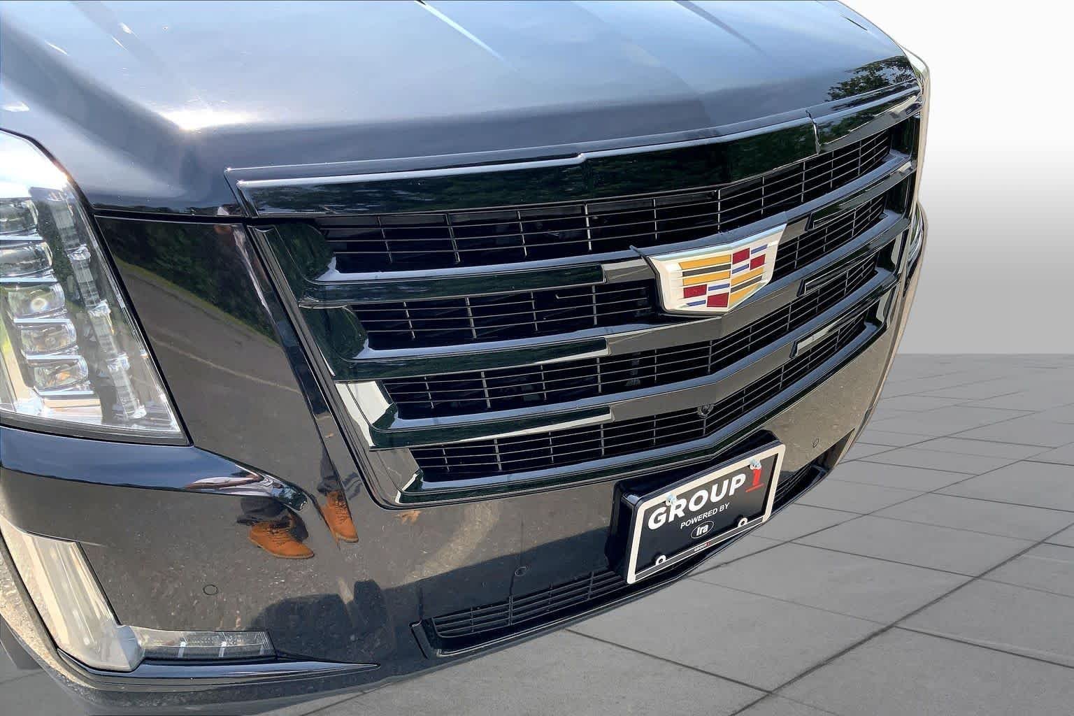 Certified Used 2020 Black Raven Cadillac Luxury image 35