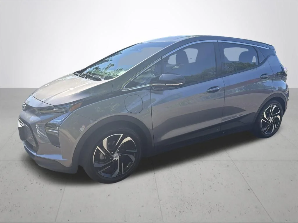 Used 2023 Chevrolet Bolt EV 2LT with VIN 1G1FX6S07P4169255 for sale in Gladstone, OR