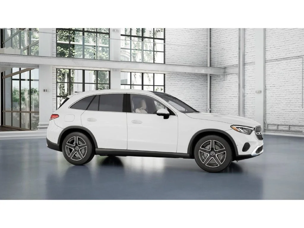 New 2027 White Mercedes-Benz GLC 300 image 14