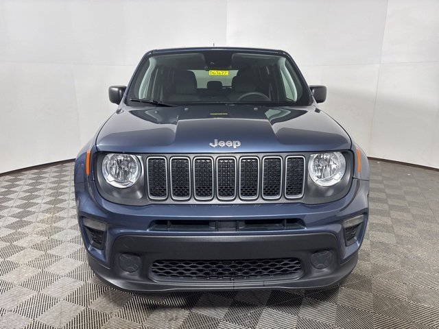 Certified 2023 Jeep Renegade Latitude with VIN ZACNJDB14PPP69876 for sale in Shakopee, Minnesota