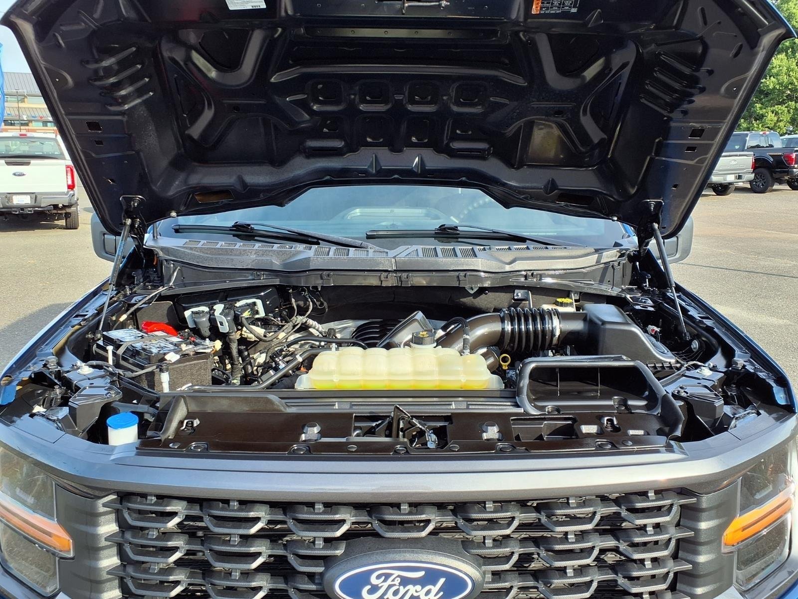 Used 2024 Atlas Blue Metallic Ford STX image 30
