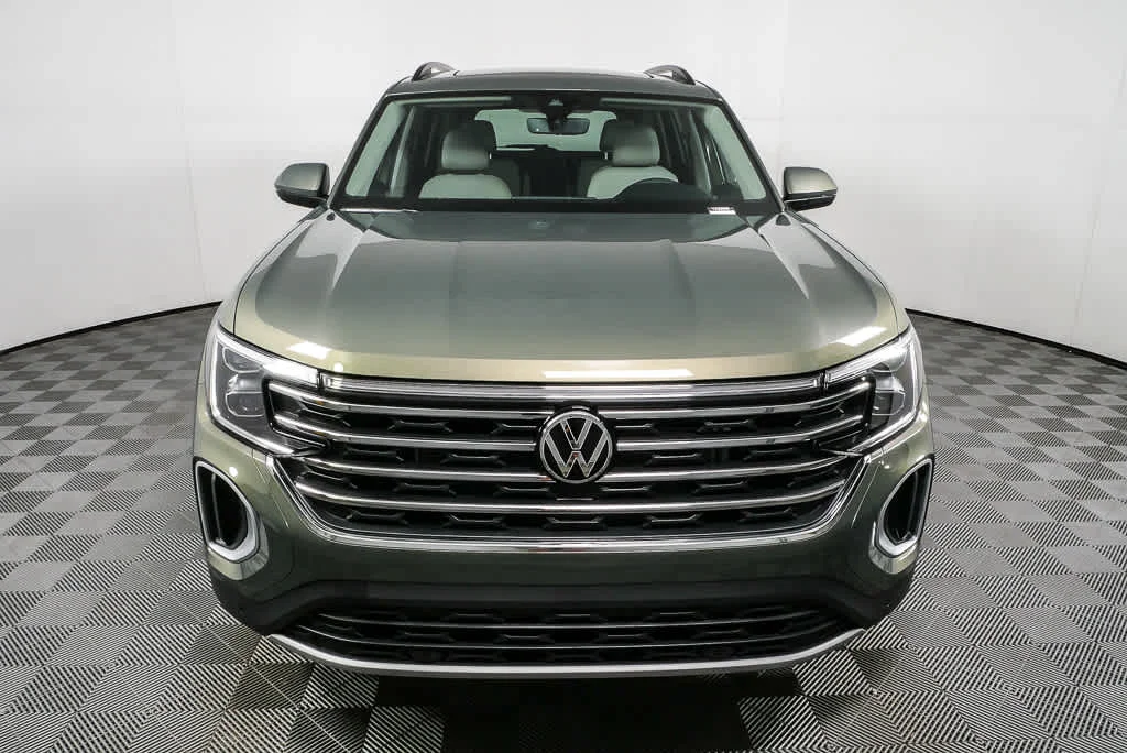 New 2026 Avocado Green Pearl Volkswagen 2.0T SE w/Technology image 26