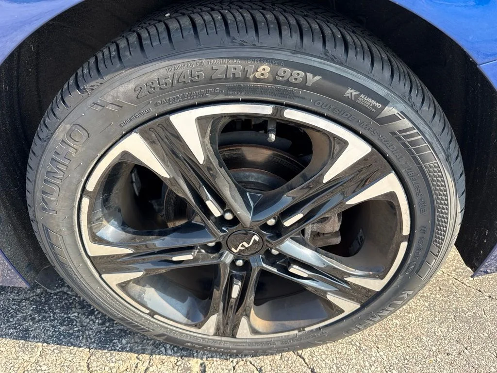Used 2023 Blue Kia GT-Line image 5